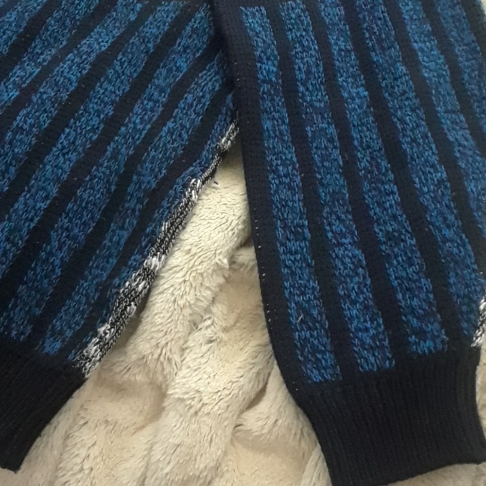 T.Q. Sweater - Picture 2 of 5